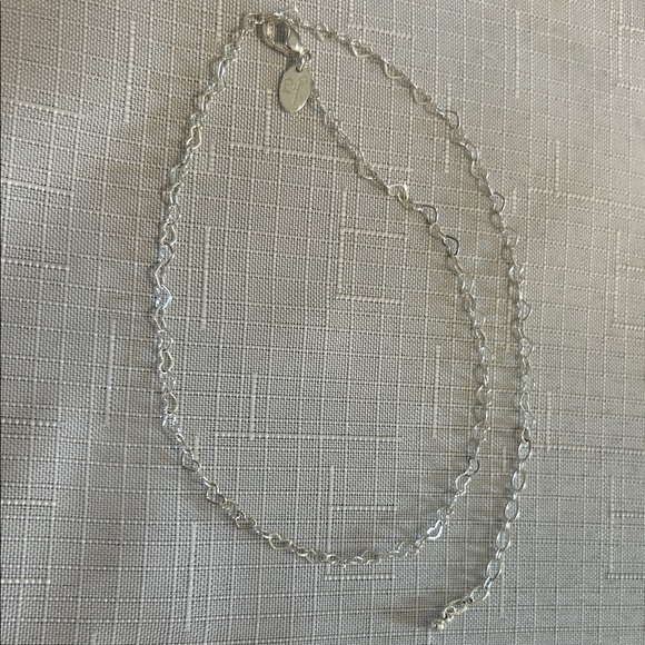 Origami Owl Elegant Silver Heart  Chain Necklace - Picture 2 of 3